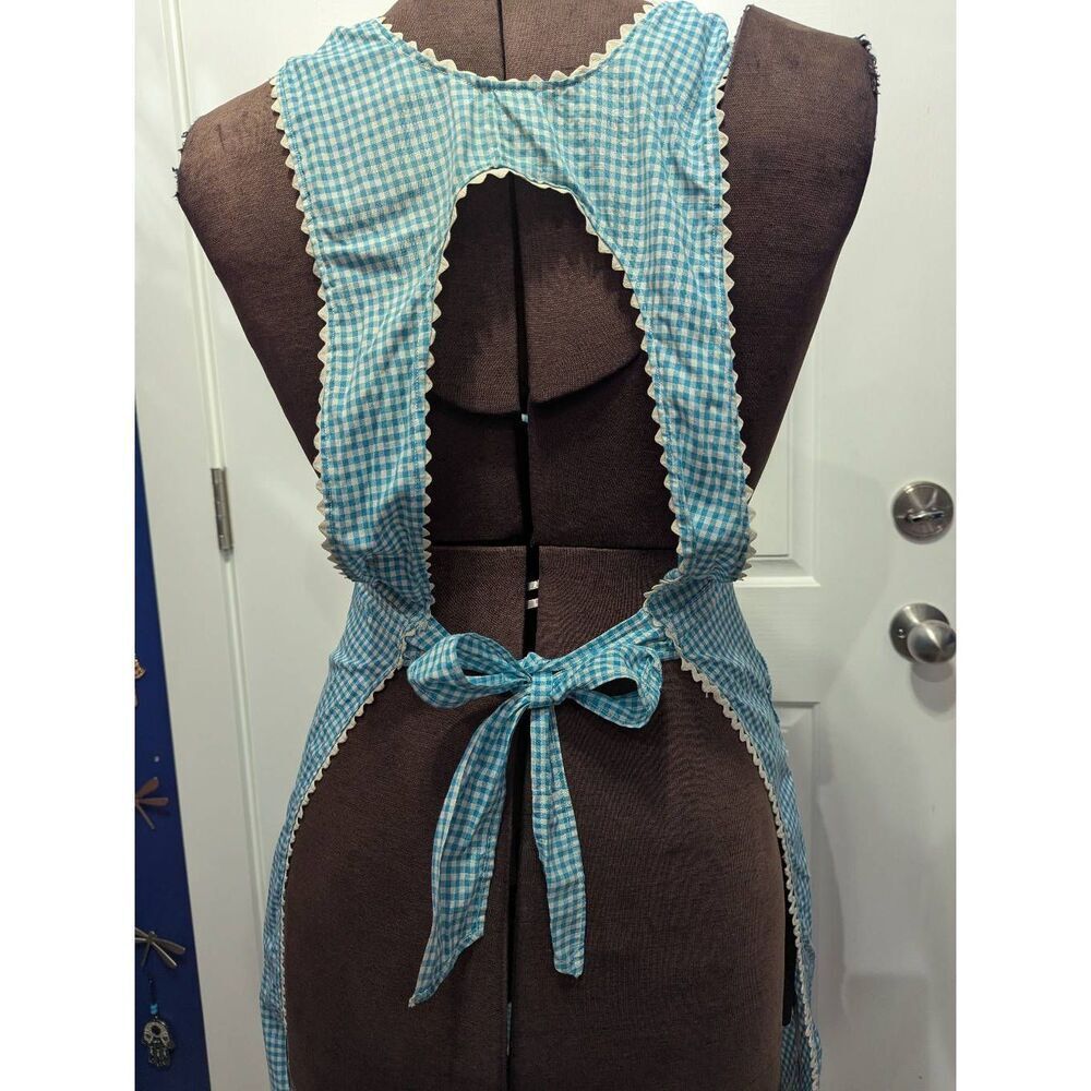 Vintage Handmade Gingham Apron 1960s MCM Pinup - Picture 4 of 8